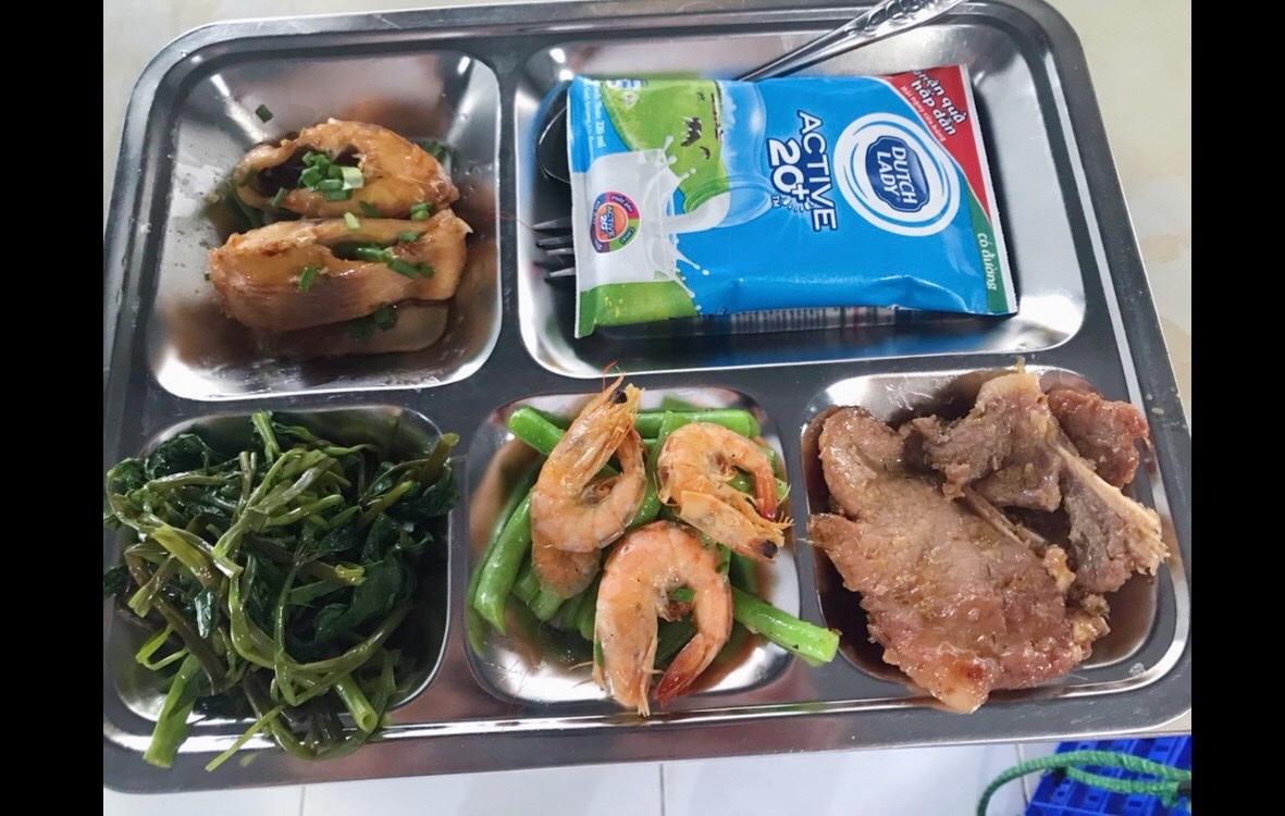thực đơn suất ăn trường học Quảng Ninh