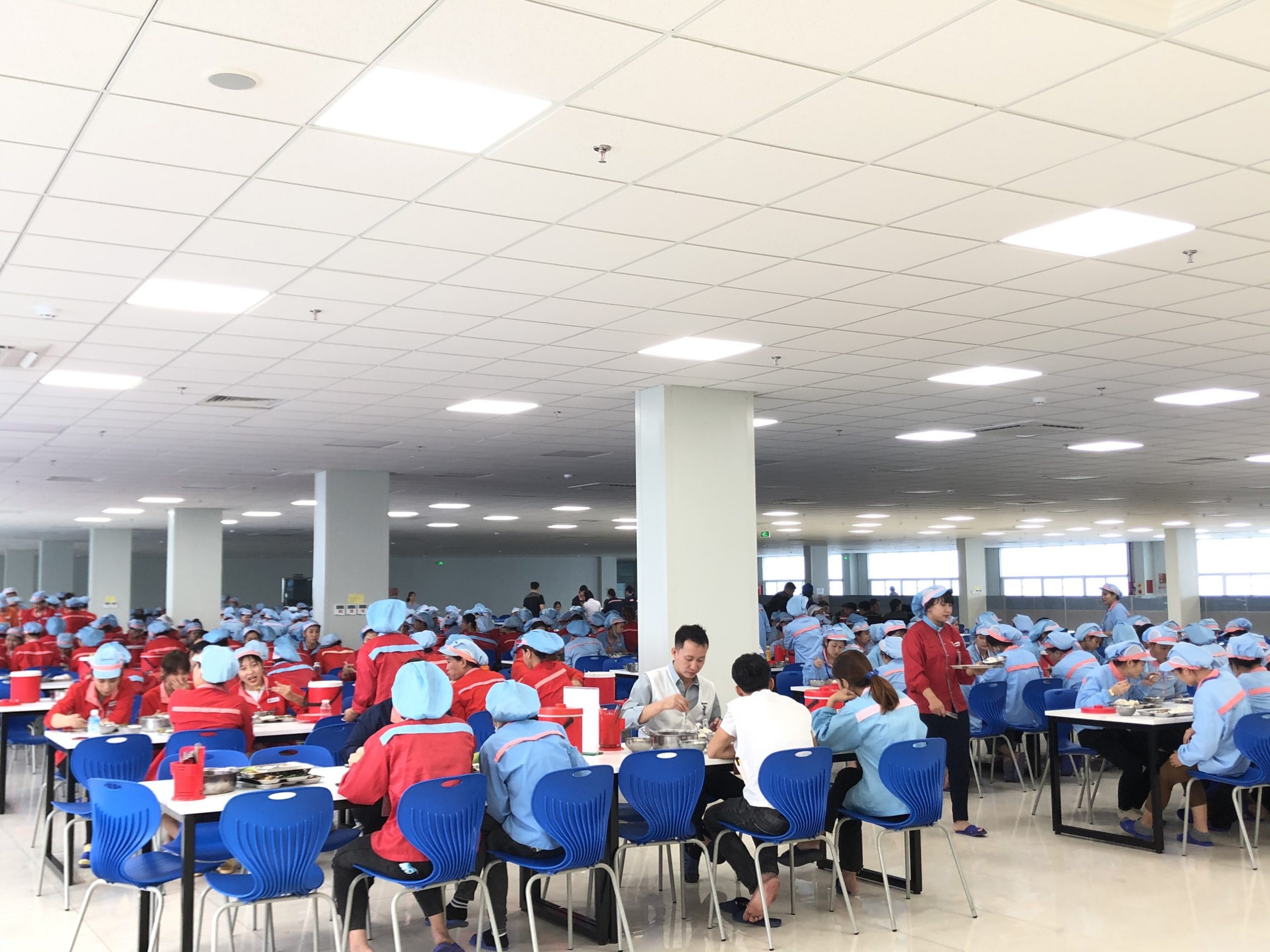 Xây thực đơn bữa cơm công nhân cần chú ý điều gì?